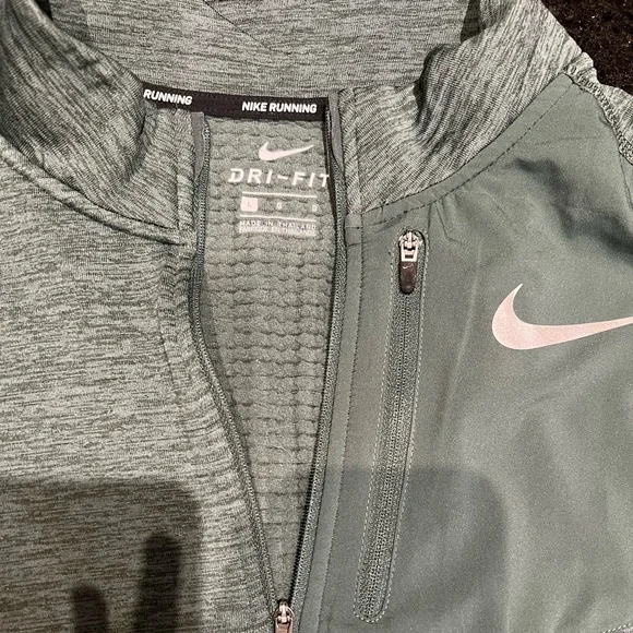 Mens Green- warm Half Zip - Picture 3 of 4